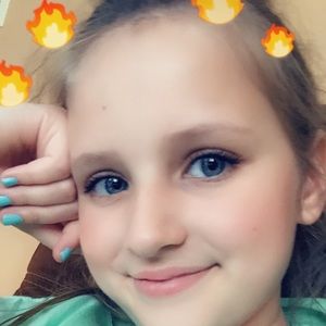 Meet your Posher, Clara